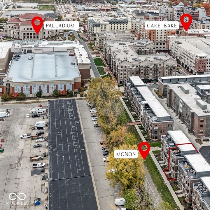 Property Photo:  946 Berkhamsted Lane  IN 46032 