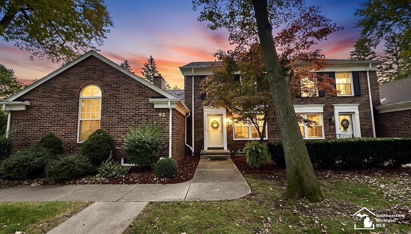 Property Photo: 92 Linswood Street MI 48162