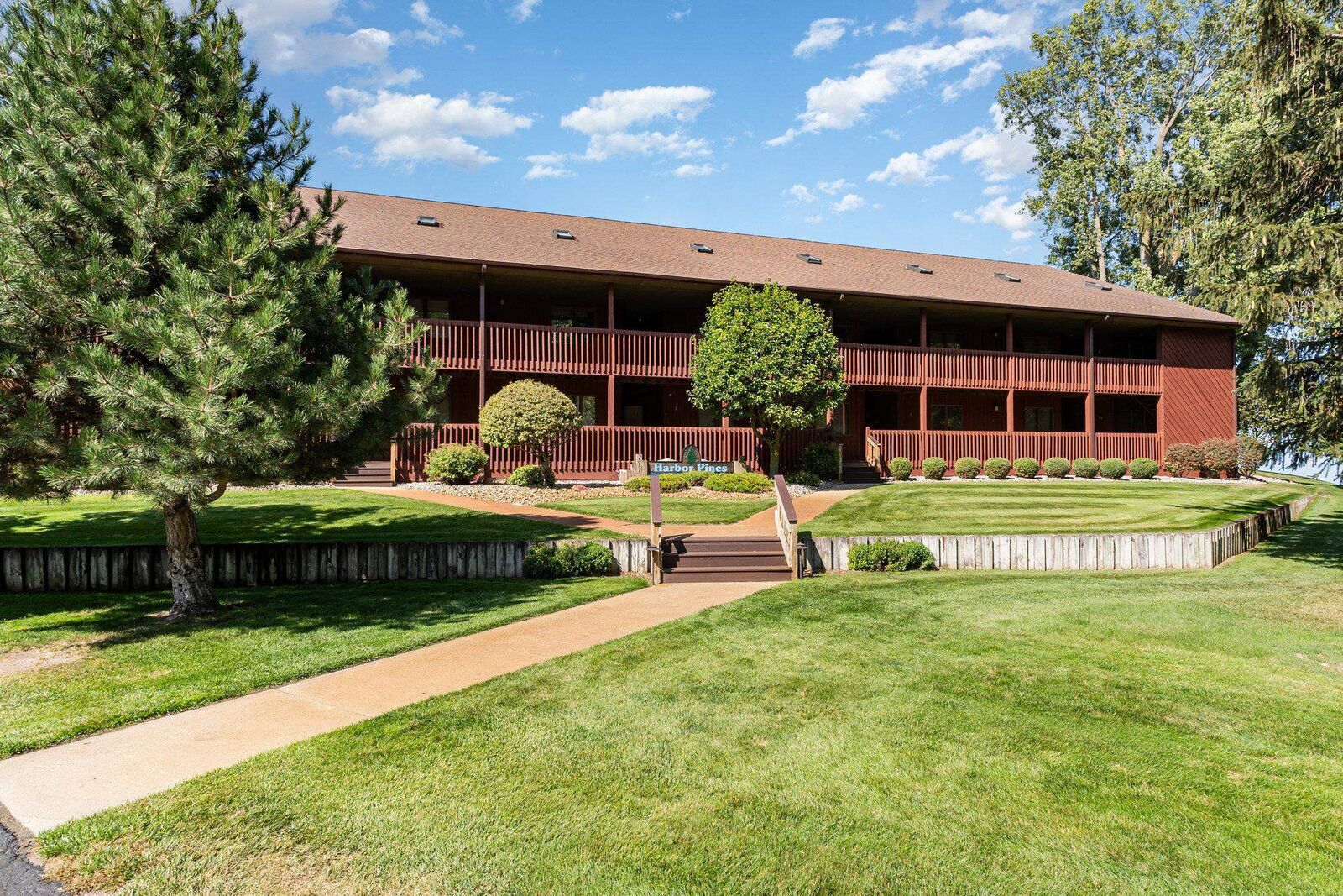 Property Photo:  331 Lakeview Drive #8  MI 48467 