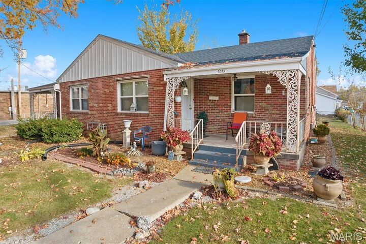 Property Photo:  6317 W Washington Street  IL 62223 