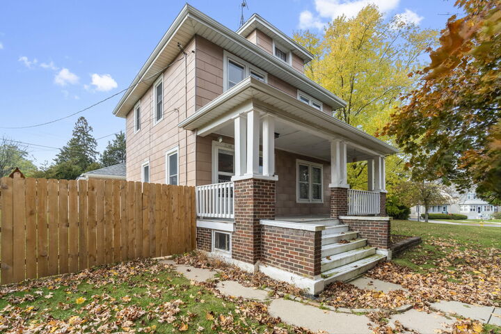 1348 Fond Du Lac St  West Bend WI 53090 photo