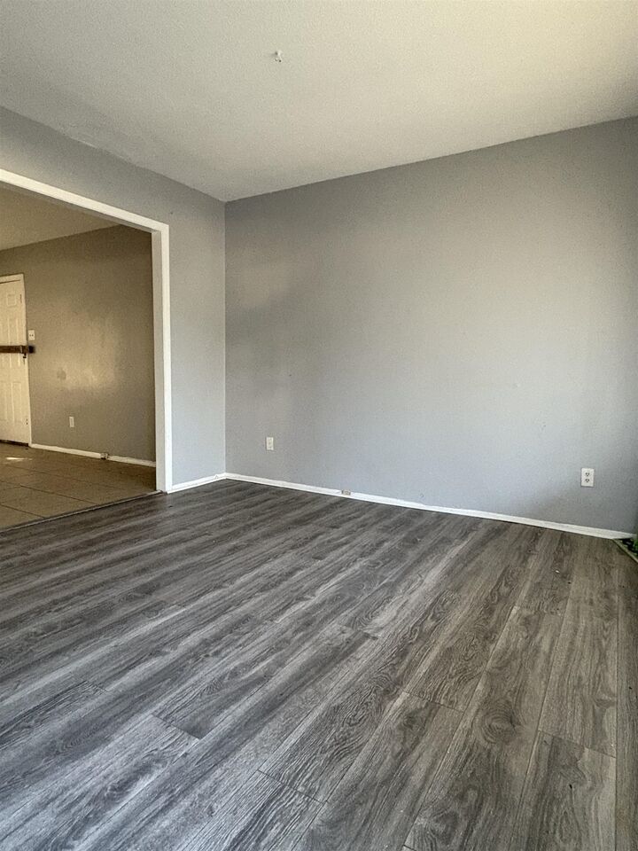 Property Photo:  3255 Amselle Cir Cir  TN 38127 