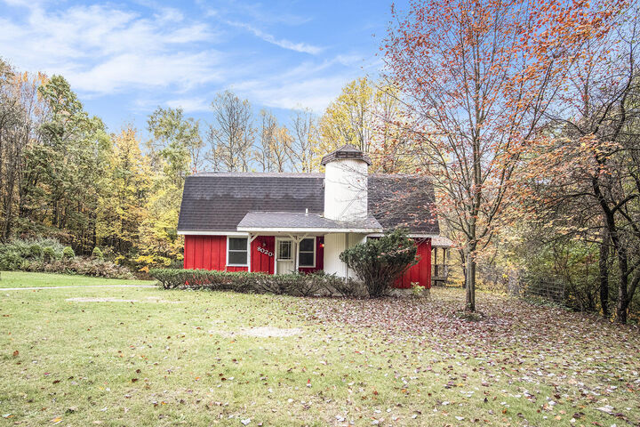 8020 E 98th Street  Howard City MI 49329 photo