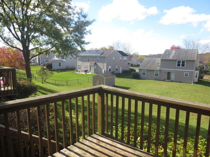 Property Photo:  1049 Horizon Ridge  IL 60156