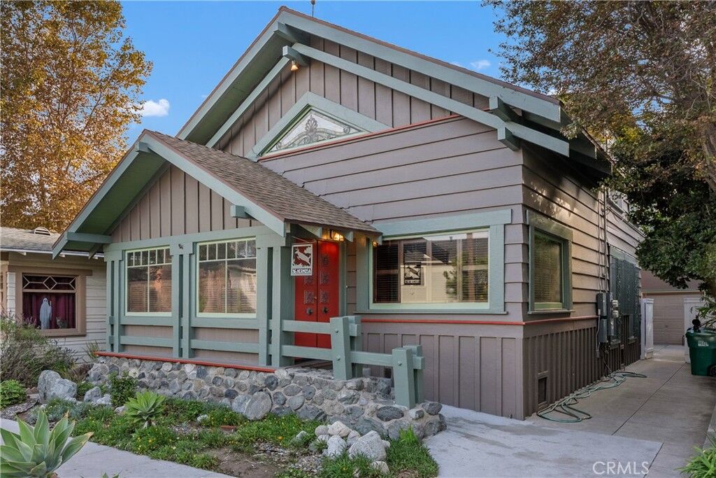 Property Photo: 36 Hermosa Avenue CA 90802