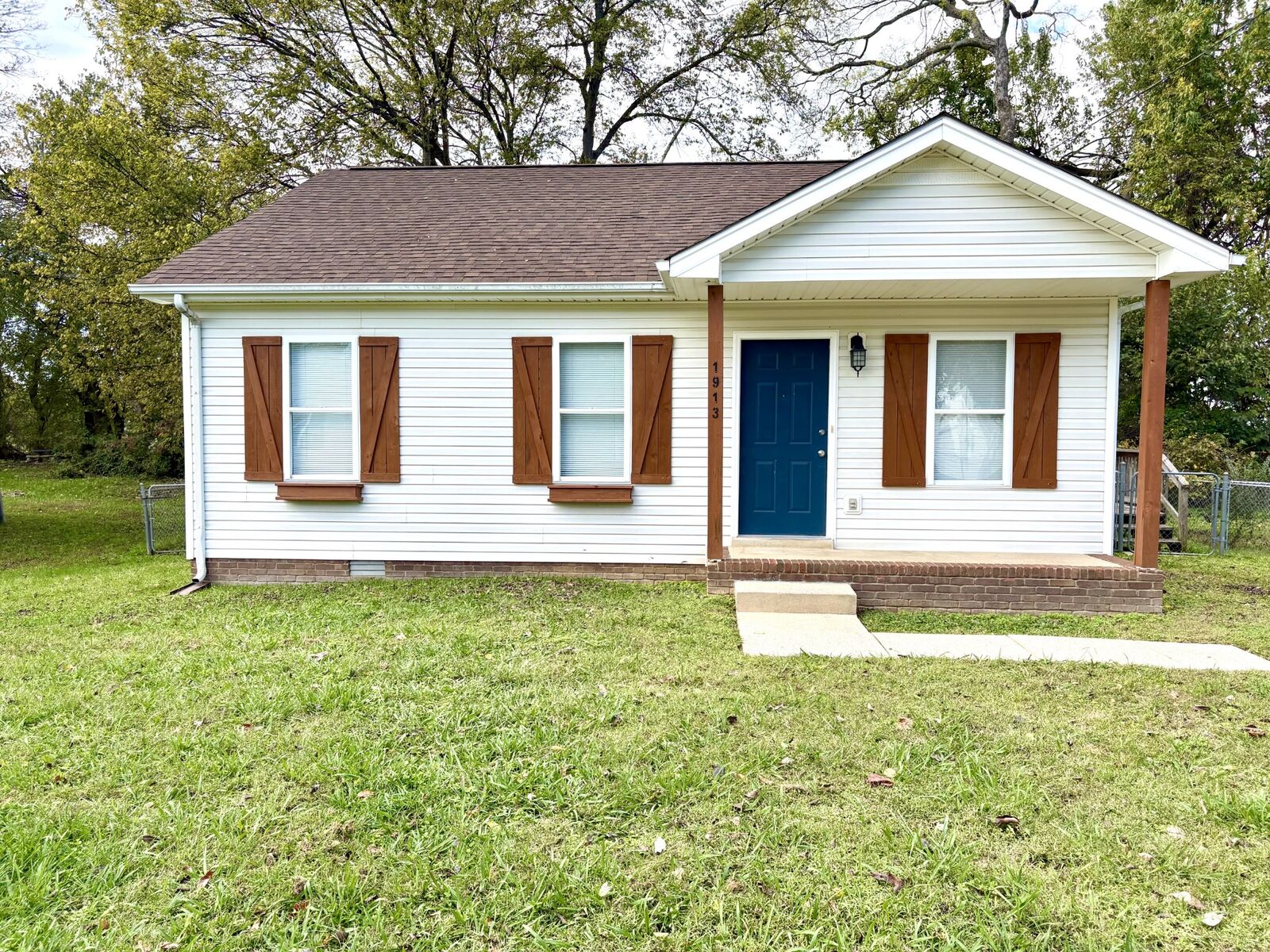 Property Photo:  1913 Timberline Cir  KY 42262