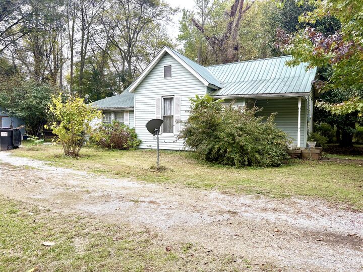 Property Photo:  427 Second St  KY 42234