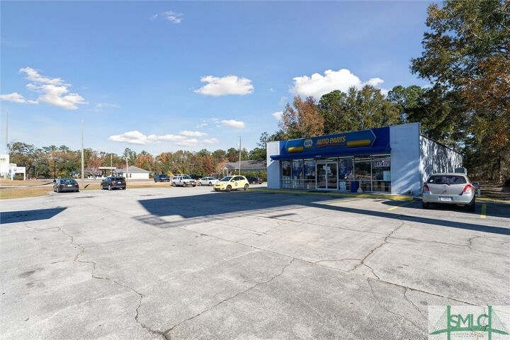 Property Photo:  1564 Dean Forest Road  GA 31408 