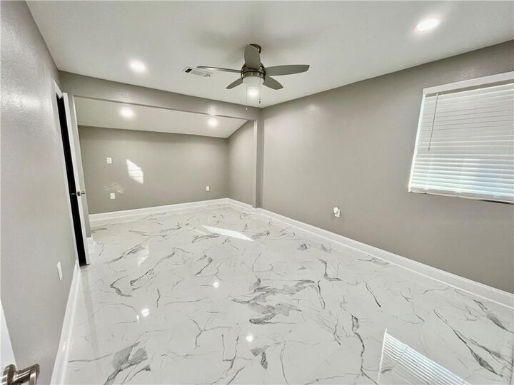 Property Photo:  2513 Taffy Drive  LA 70072 