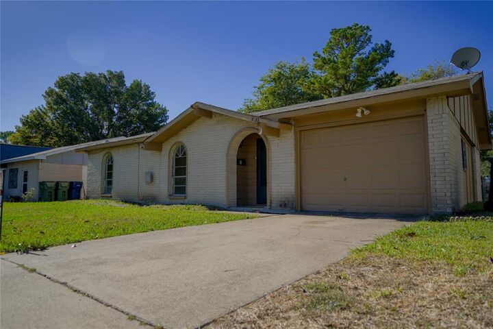 Property Photo: 5133 Longhorn Trail TX 75043