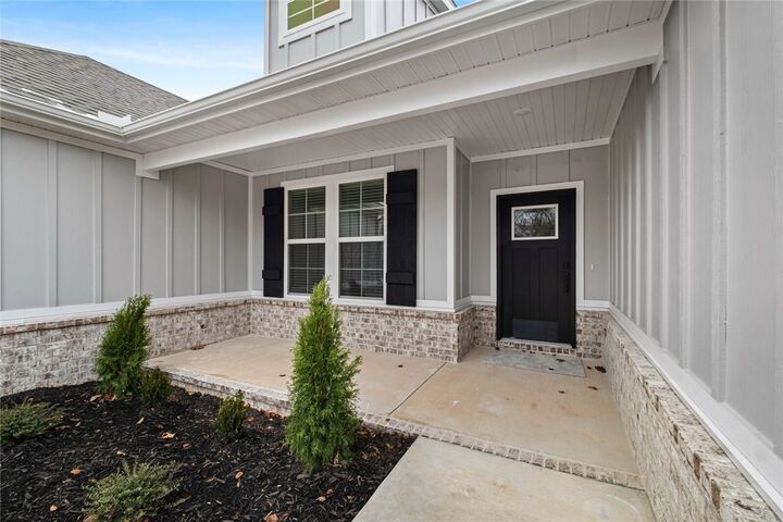 Property Photo:  2 Ellwood Circle  AR 72715 