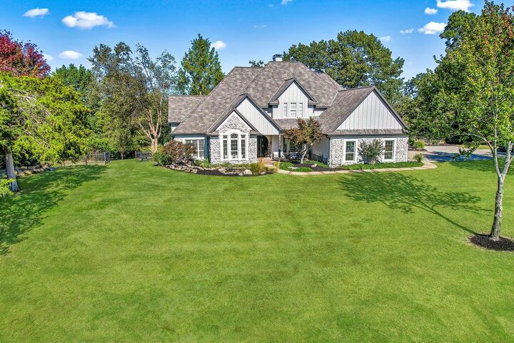 Property Photo:  10392 Cedar Pointe Drive  AR 72745