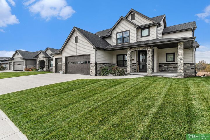 Property Photo: 3319 Robyn Ridge Road NE 68025