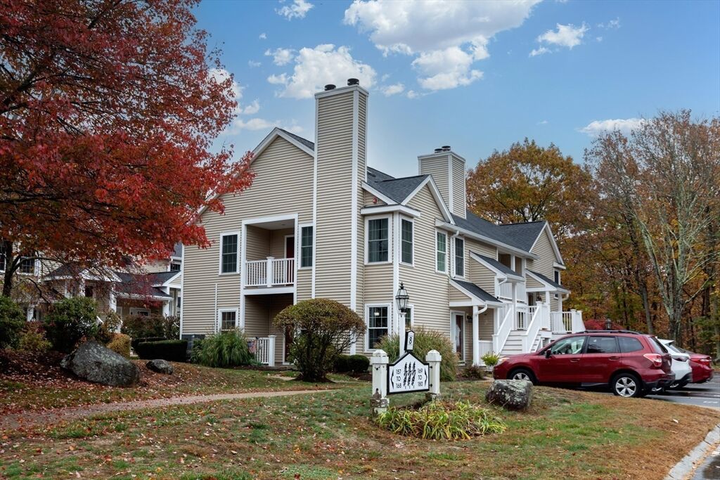 Property Photo:  175 Tyson Commons 175  MA 02184 