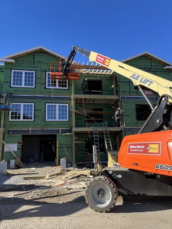 Property Photo:  93 Bedford Street 201  MA 02420 