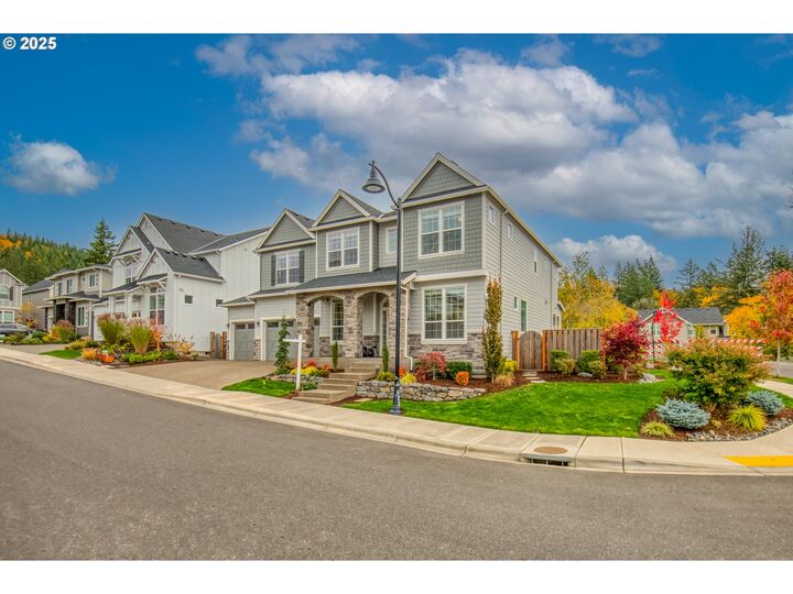 Property Photo: 11701 NW Sadie St OR 97229