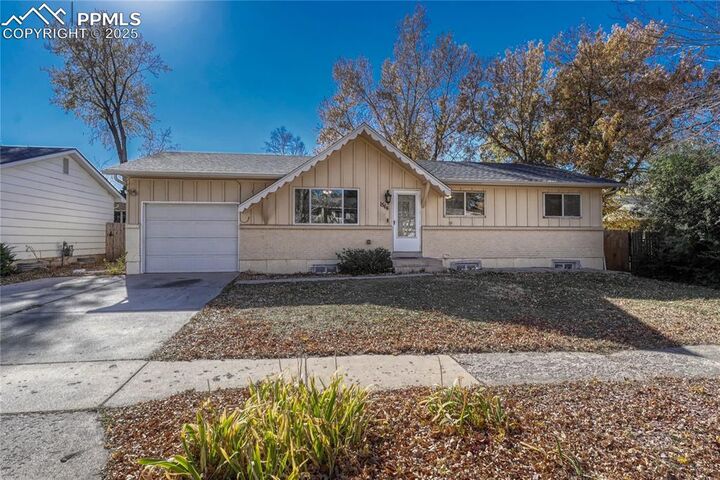 Property Photo: 1564 Robidoux Circle CO 80915