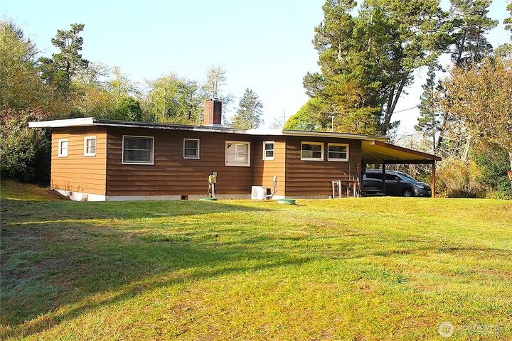 Property Photo:  2621  Tokeland Road  WA 98590