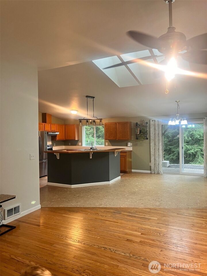 Property Photo:  600 E Probert Road  WA 98584 