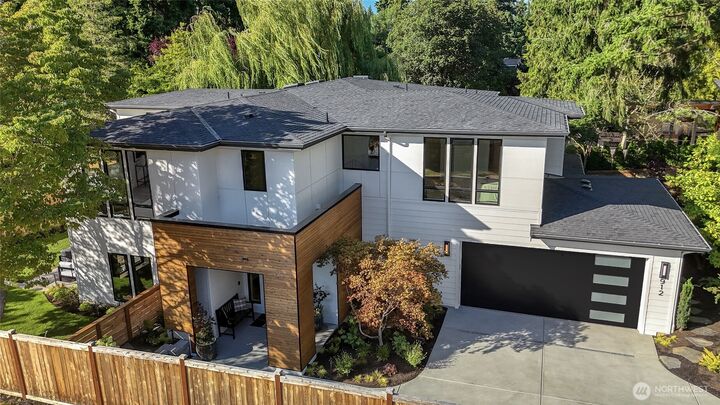 912  18th Avenue W  Kirkland WA 98033 photo