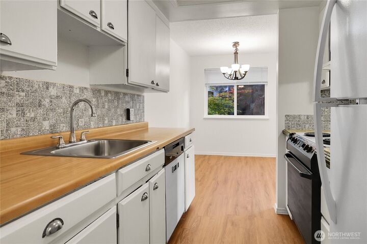 Property Photo:  18904 NW 8th Avenue 230  WA 98177 