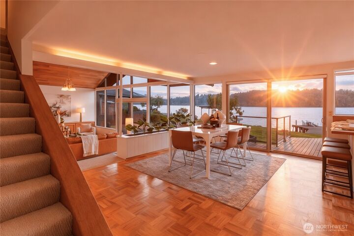 Property Photo:  14026  Riviera Place NE  WA 98125 