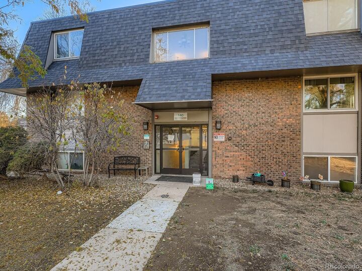 Property Photo: 140 E Highline Circle 105 CO 80122