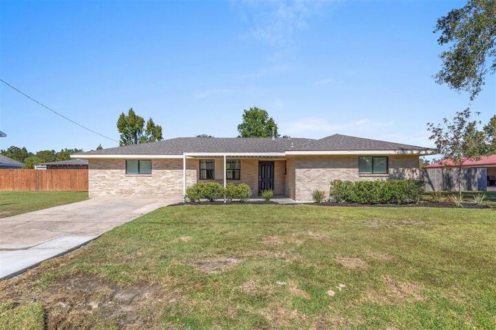 724 N Huval Street N  Lake Charles LA 70611 photo