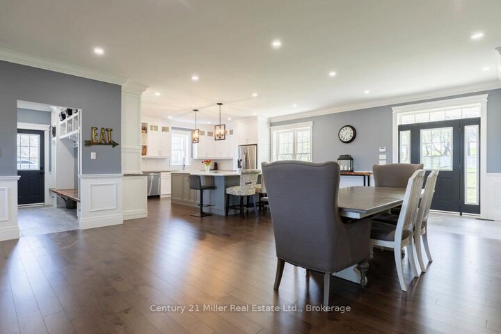 Photo de la propriété:  5583 3rd Line Road  ON K0C 1E0