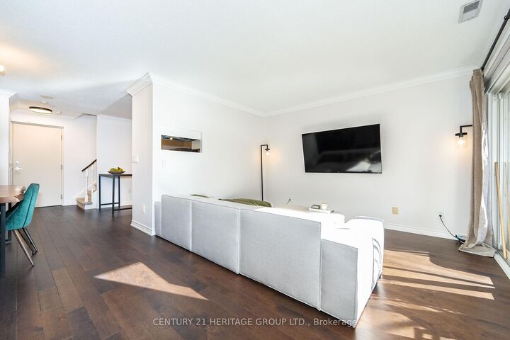 Photo de la propriété:  1400 The Esplanade Road N 500  ON L1V 6V2