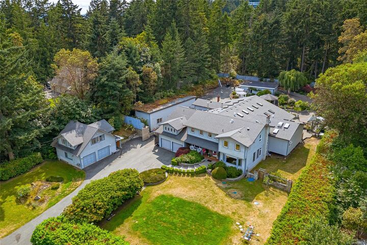 Property Photo: 11376 Osprey Pl BC V8L 5K6