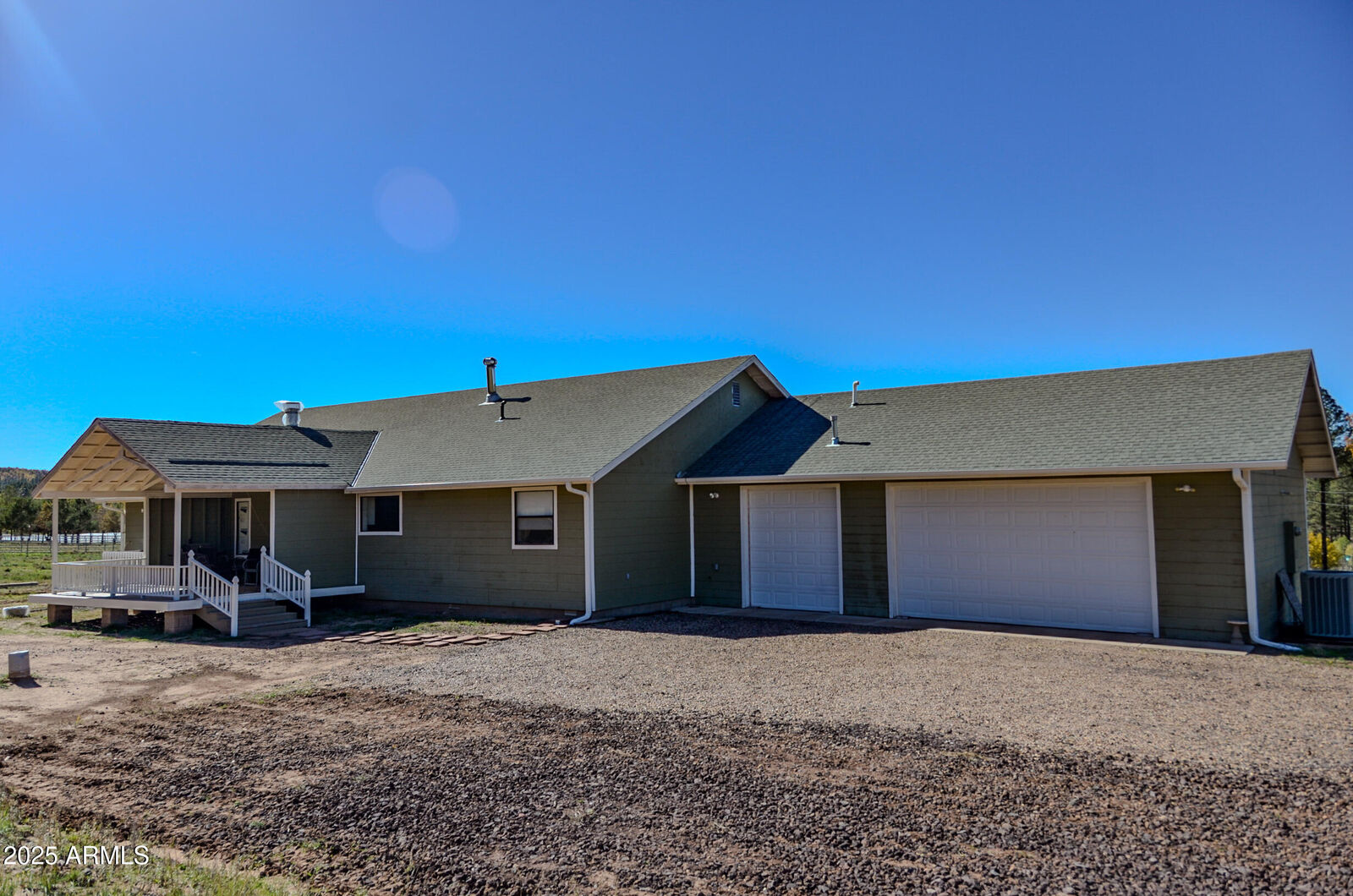 Property Photo: 685 Kuhn Road AZ 85934