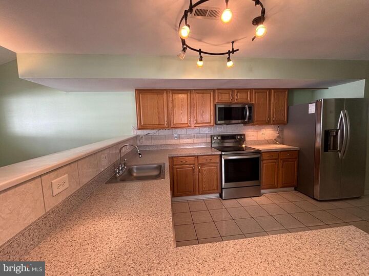 Property Photo: 118 Seabright Way C4 DE 19971