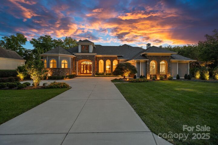 Property Photo:  169 Rehoboth Lane  NC 28117