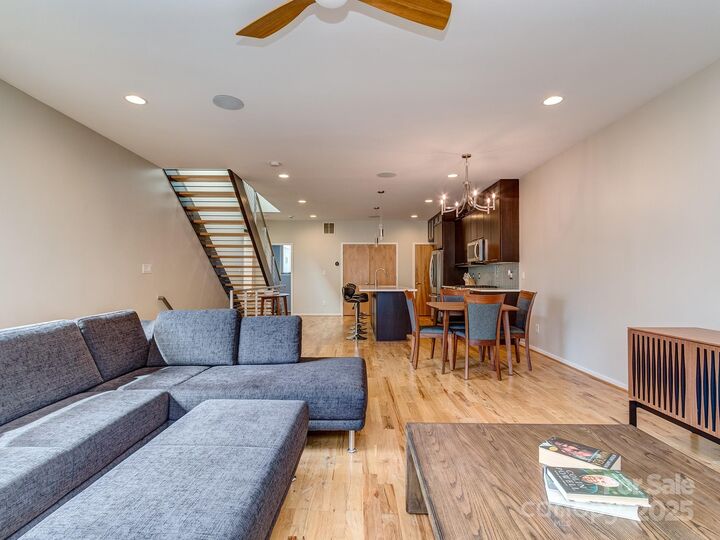 Property Photo: 915 Westbrook Drive A NC 28202