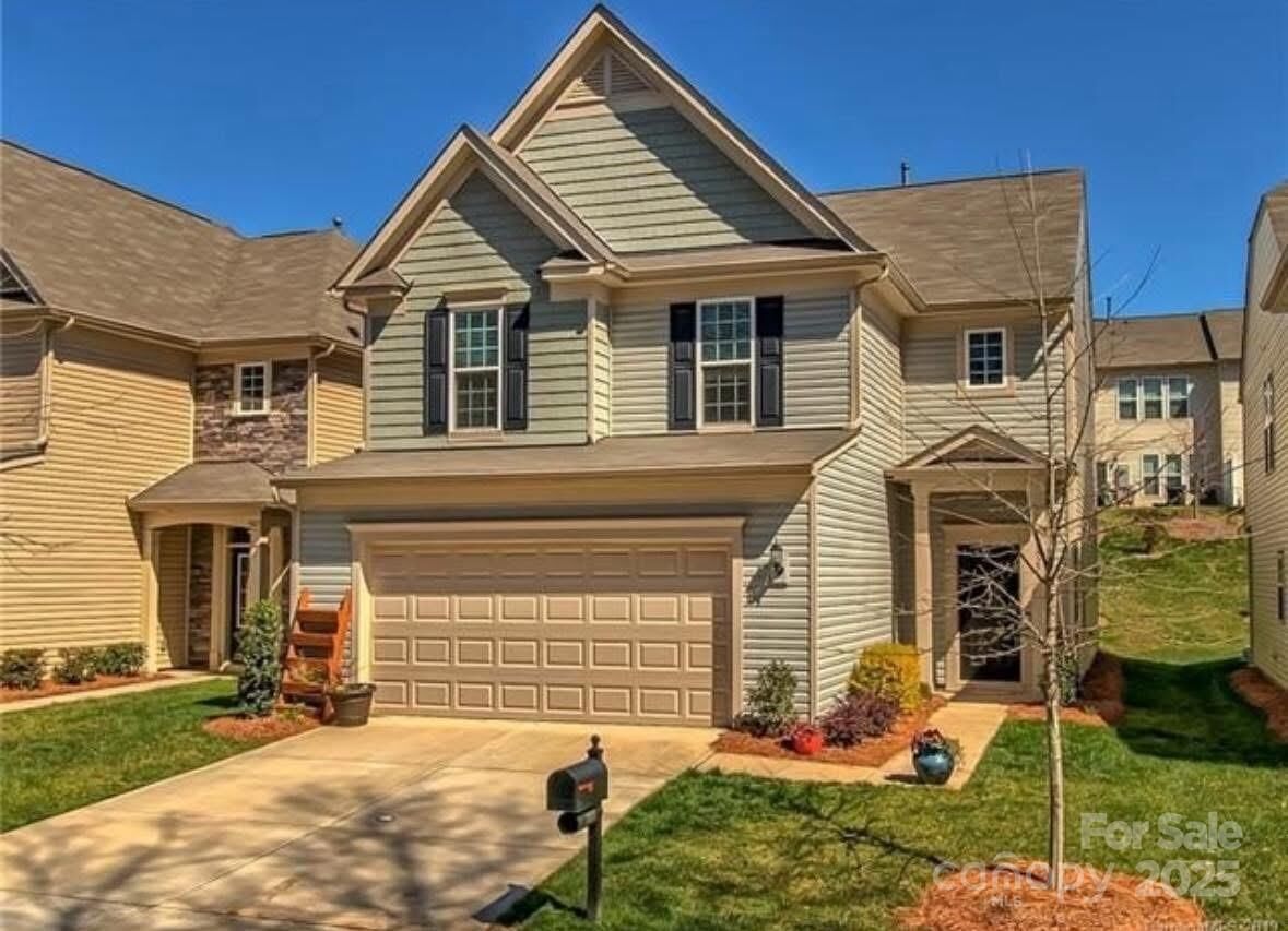 Property Photo:  3827 Park South Station Boulevard  NC 28210 