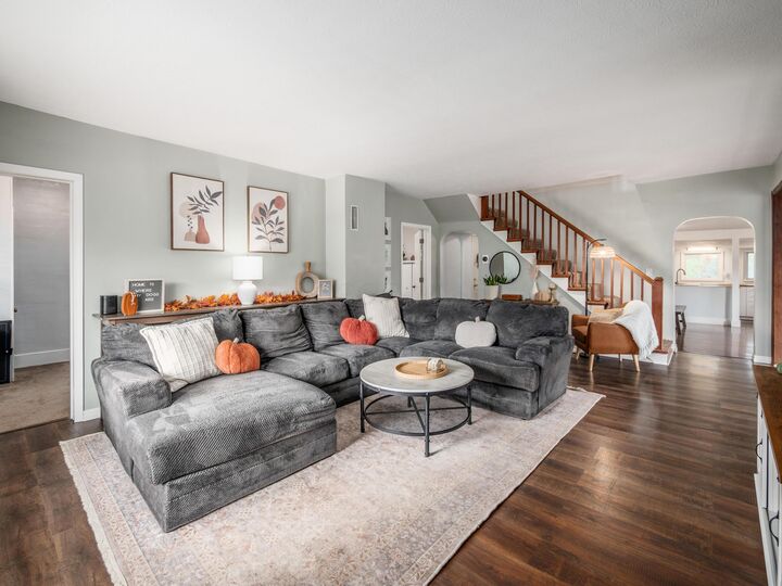 Property Photo: 256 W 3rd Street OH 43040