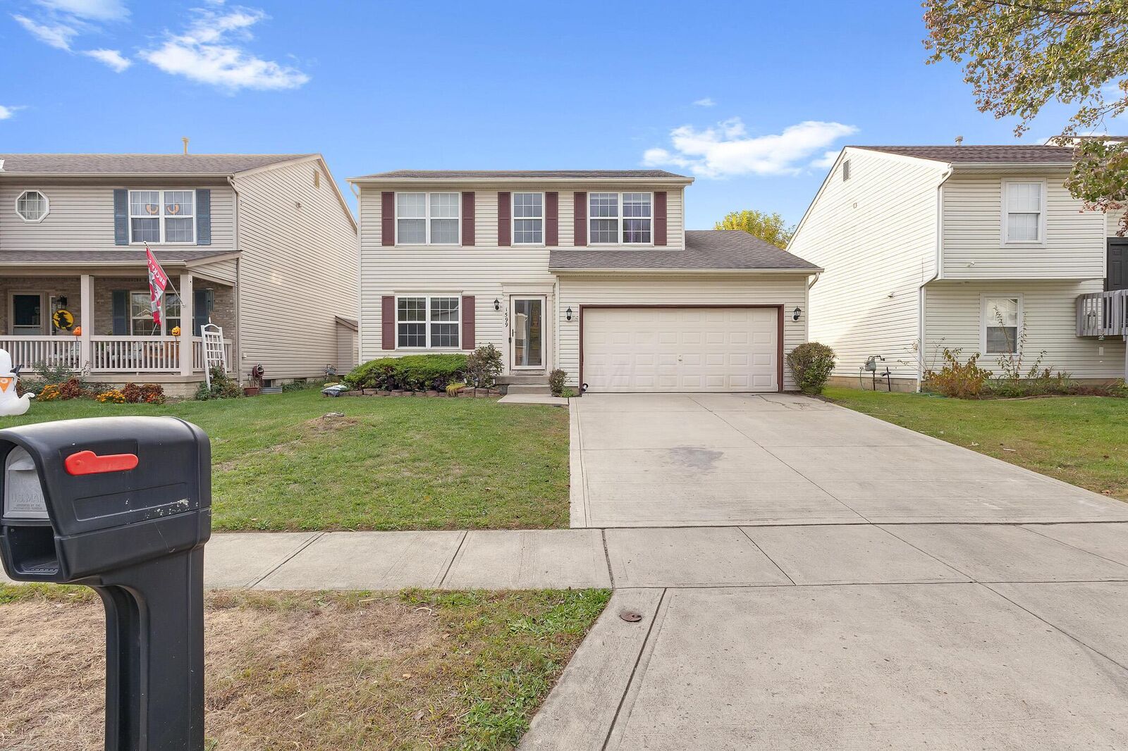 Property Photo: 1599 Covina Drive OH 43228