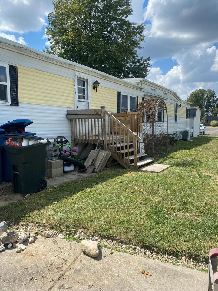 Property Photo: 210 Cedar Street OH 43062