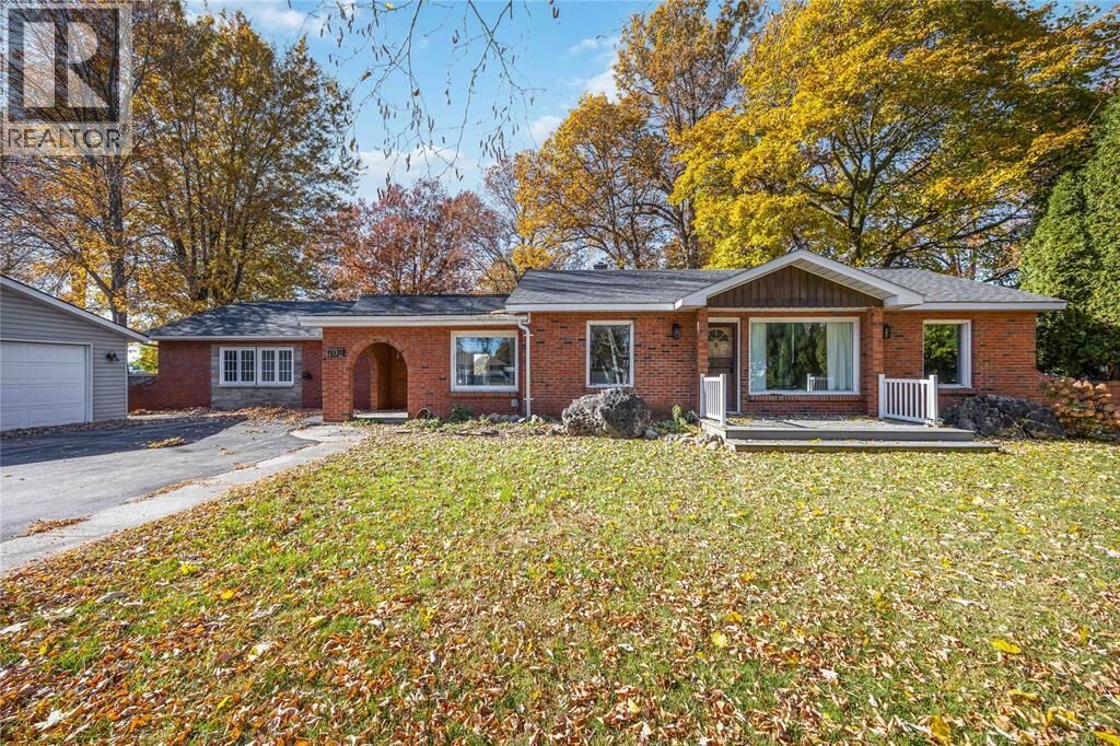 Property Photo: 700 Murray Street ON N8A 1W3