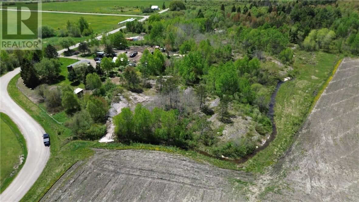 Photo de la propriété: 0 Lafreniere ON P0H 1R0