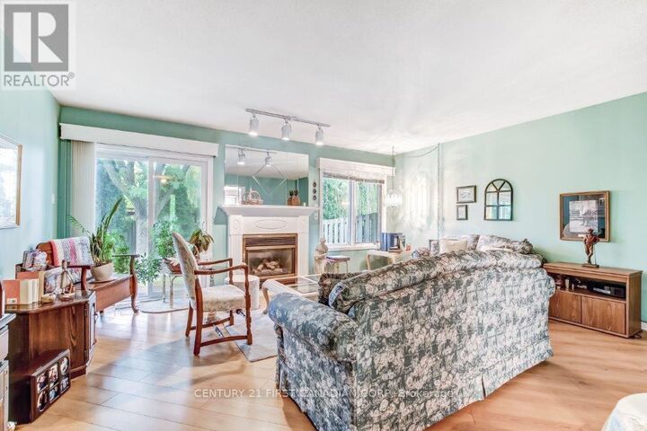 Photo de la propriété:  825 Shelborne Street 17  ON N5Z 5B7 