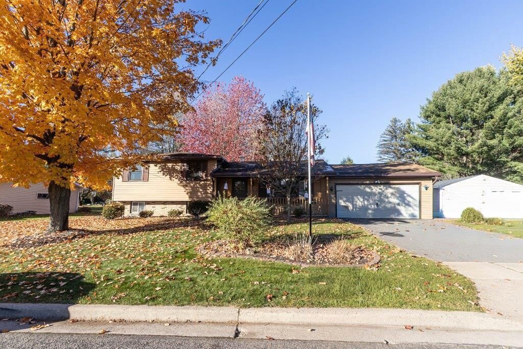 Property Photo:  506 Urban Street  WI 54474 