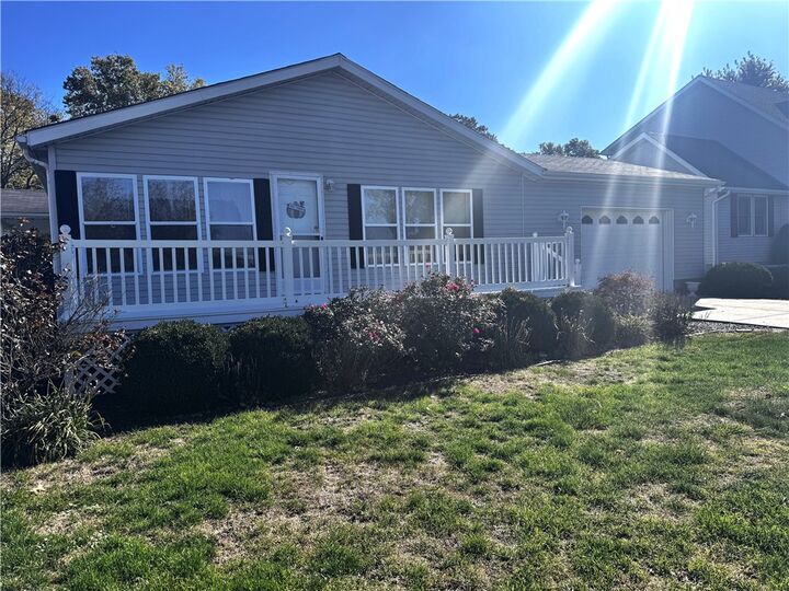 Property Photo: 225 E North Street IL 62510