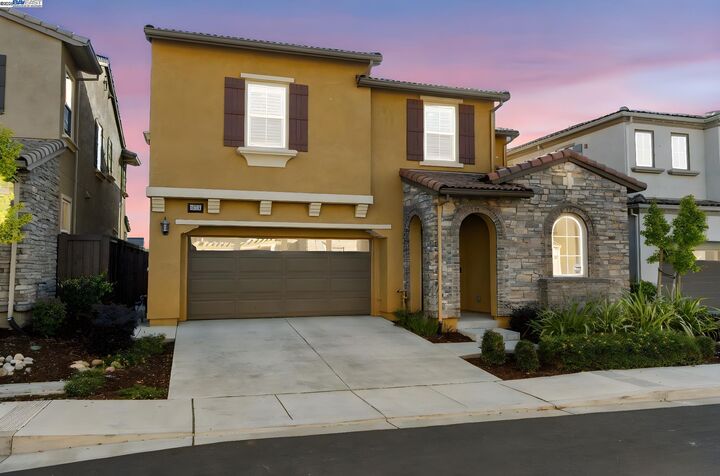 28719 Vista Grande Dr  Hayward CA 94544 photo