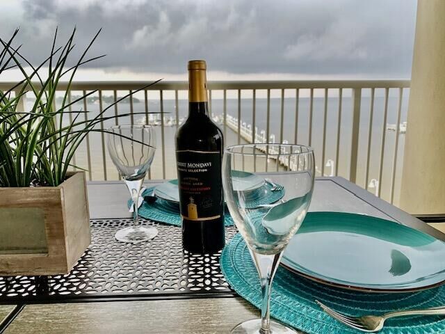 Property Photo:  1328 Miracle Strip Parkway 402  FL 32548 