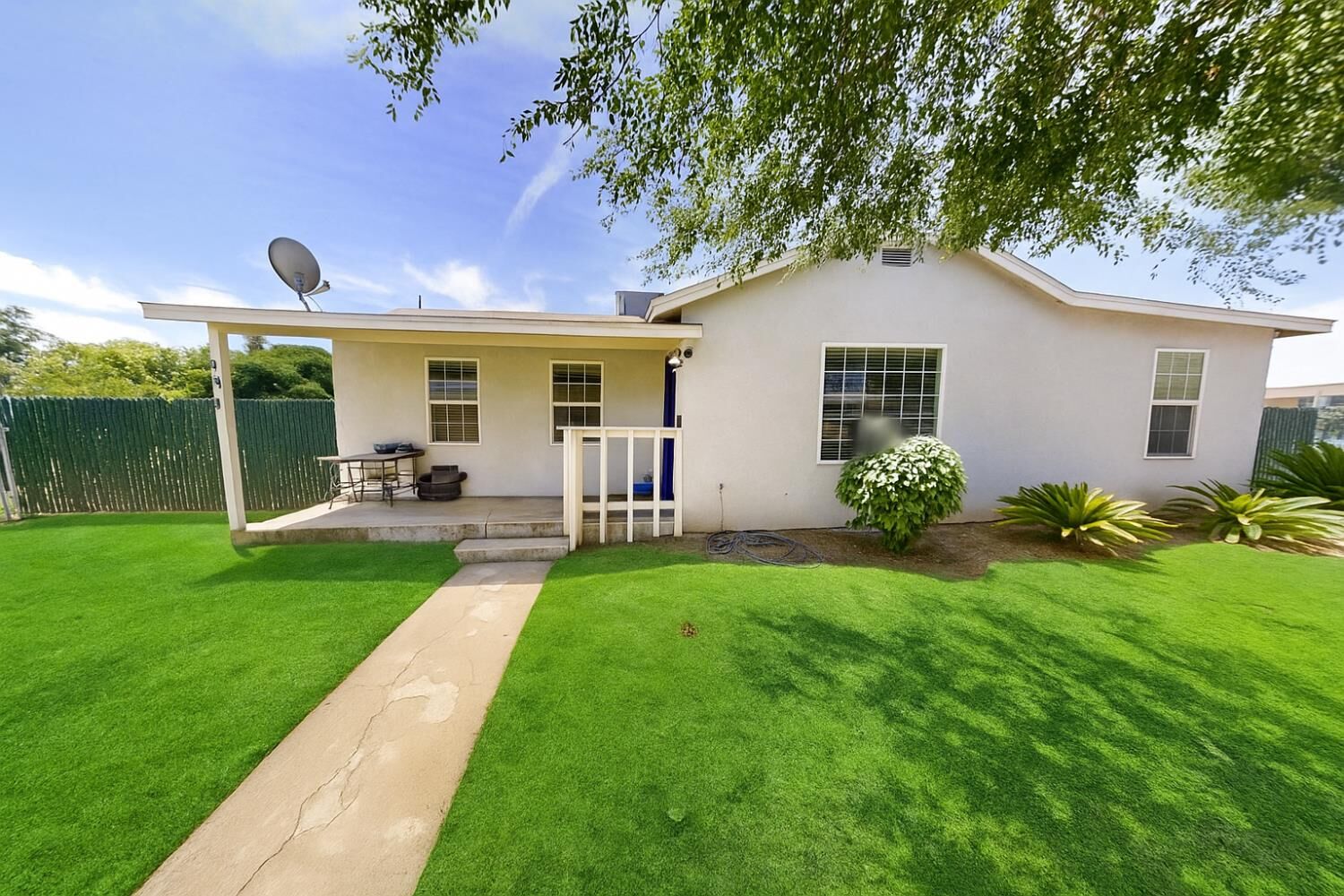 Property Photo:  491 W Fir Avenue  CA 93650 
