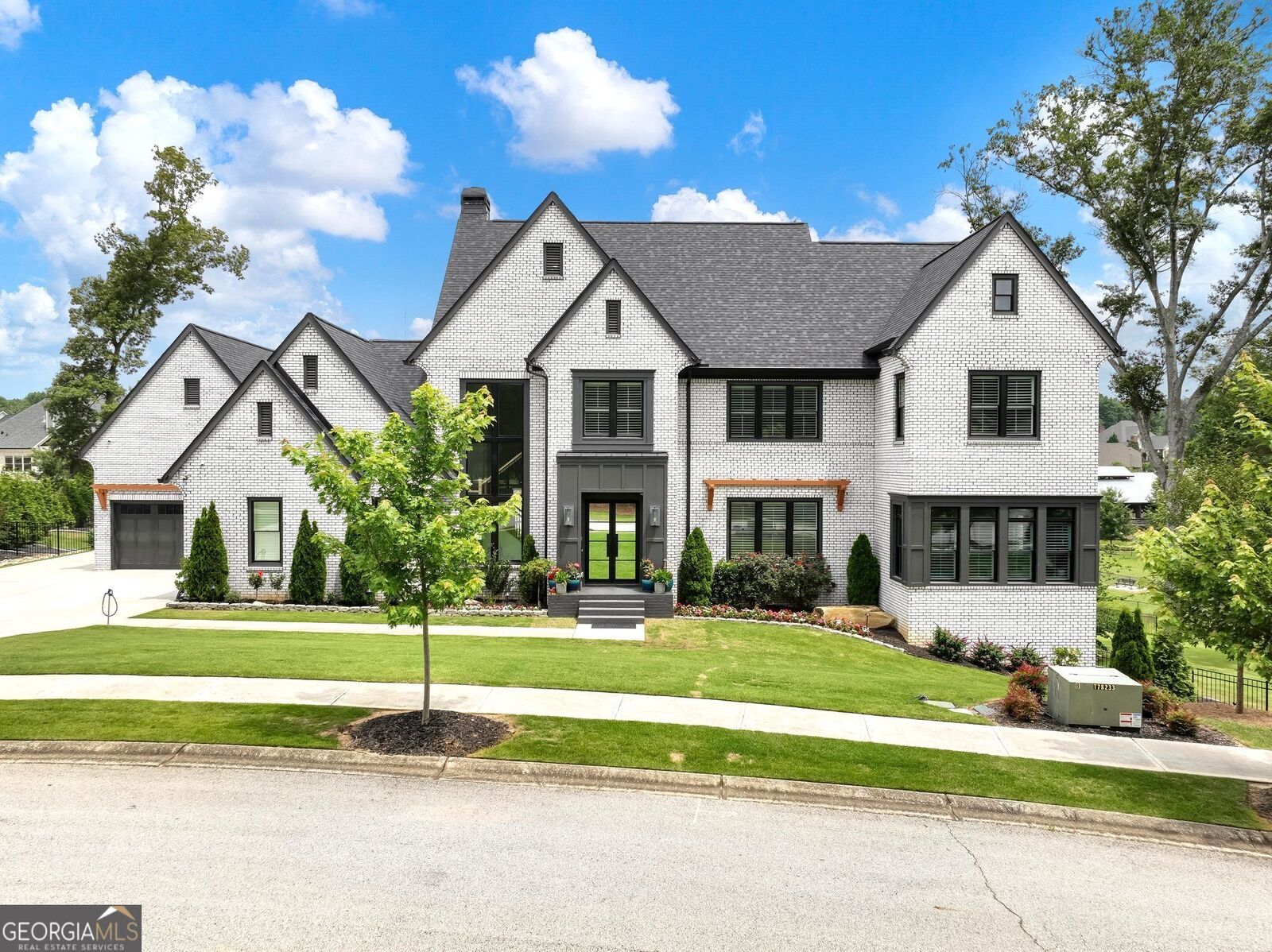 Property Photo: 5832 Lula Bridge Lane GA 30517