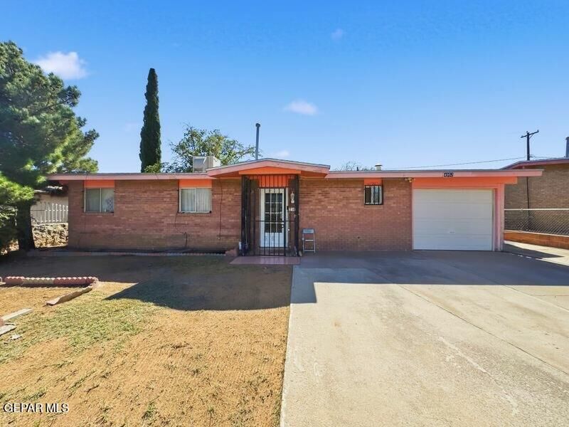 Property Photo: 4952 Tropicana Avenue TX 79924
