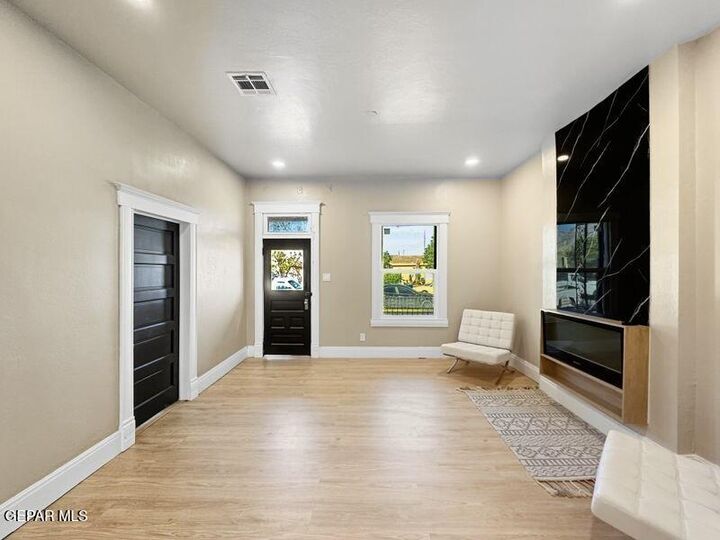 Property Photo: 3006 Findley Avenue TX 79905